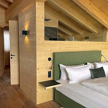 ホテル Bergblick Am Berg! 4*